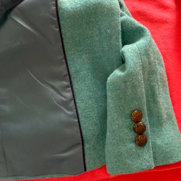 Blazer - Picture 5 of 5